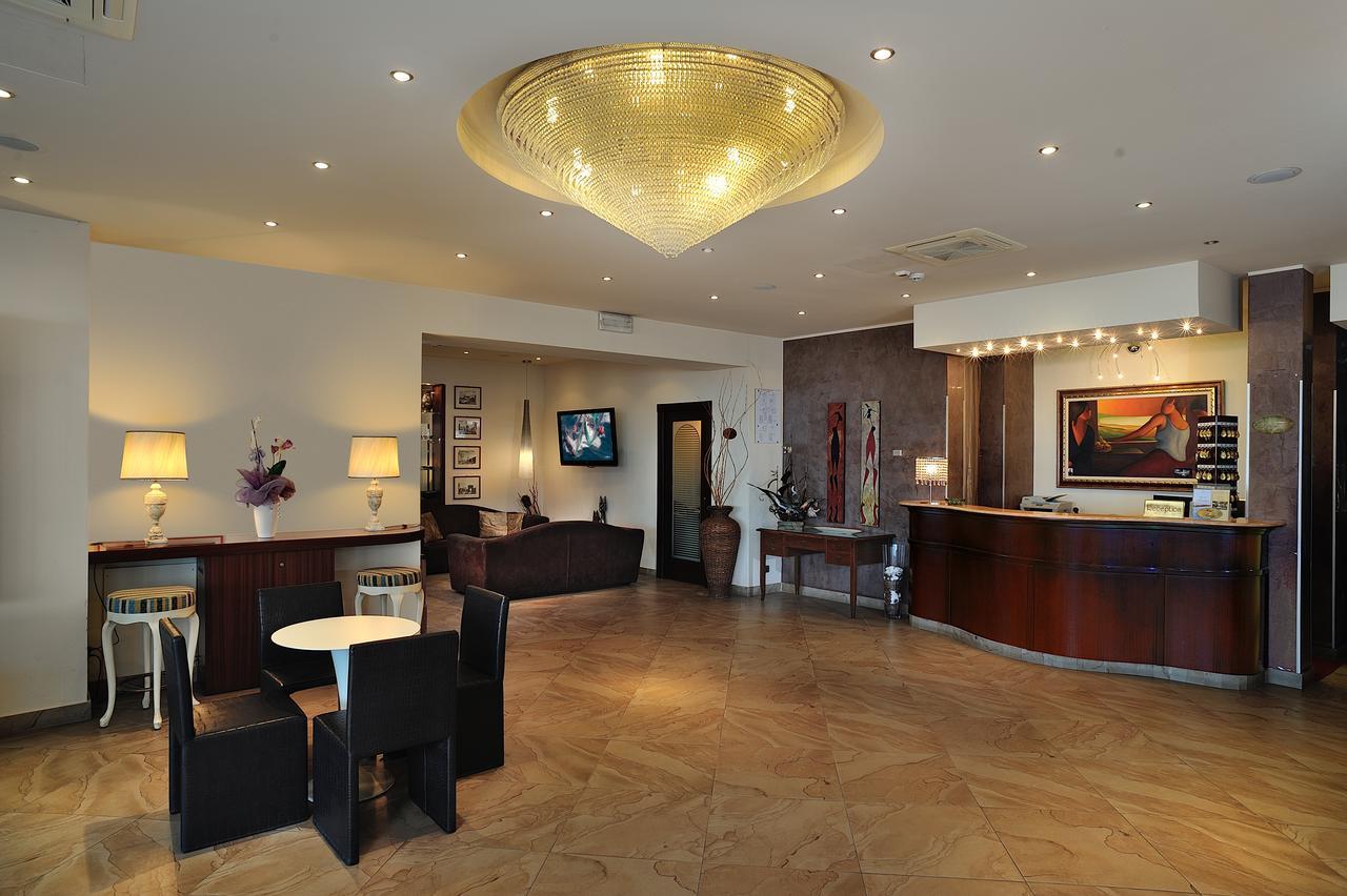 Hotel Bridge Bellaria-Igea Marina Dış mekan fotoğraf