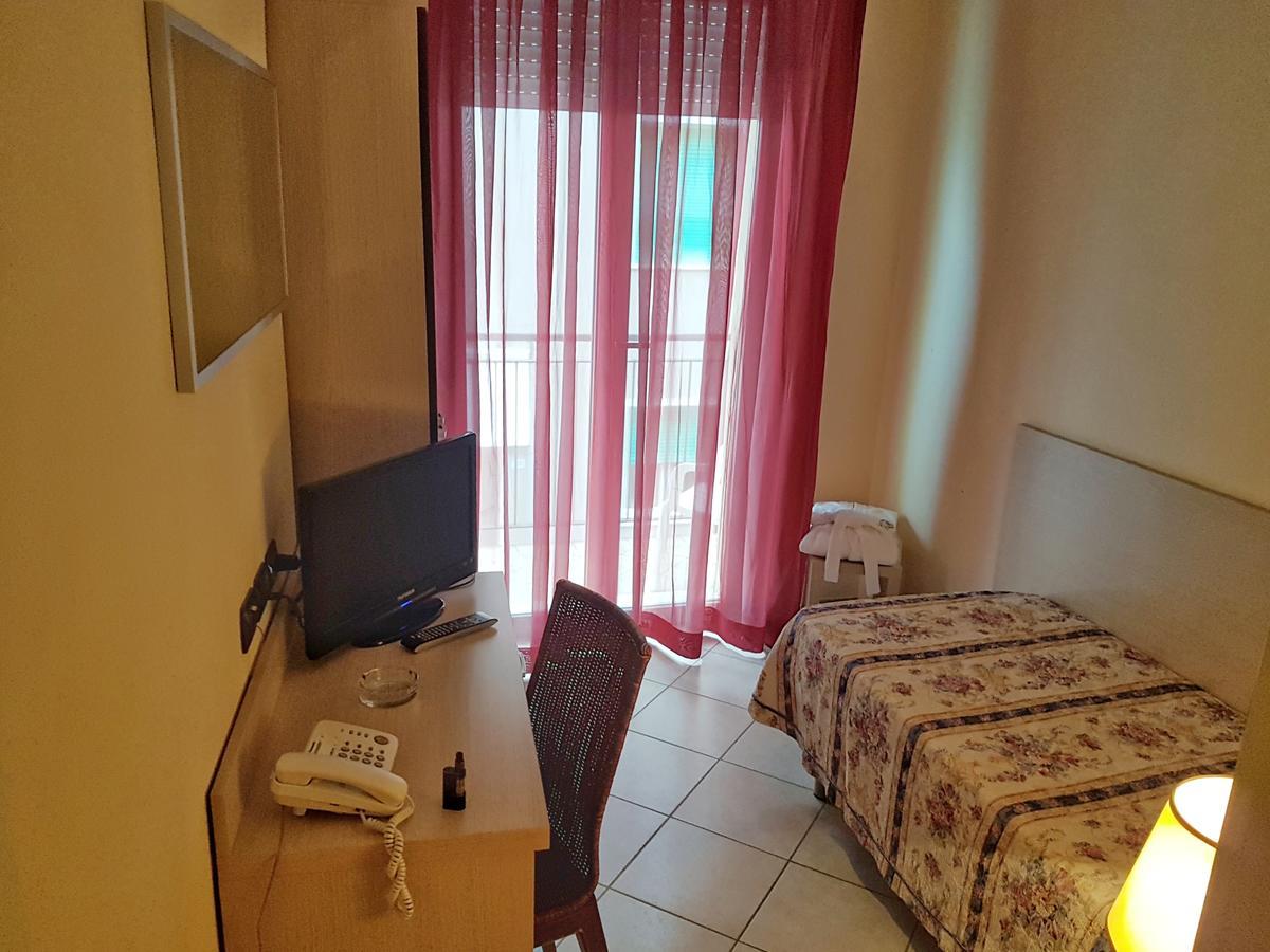Hotel Bridge Bellaria-Igea Marina Dış mekan fotoğraf